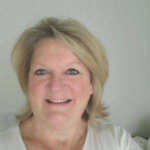 Meet your Posher, Denise